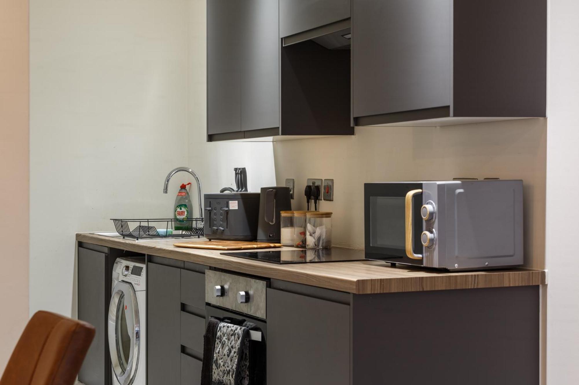Modern And Cozy Two-Bed Apartment In Bradford Bradford  Kültér fotó